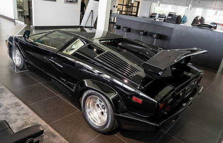 Lamborghini Countach 25 aniversario 1990 nuevo a estrenar