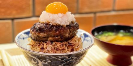 バーグ丼が話題沸騰！長崎県のおいしいものがギュッと詰まった「平戸からありがとう」