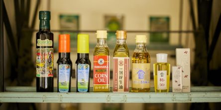 【京都の老舗】油一筋200年の歴史を誇る「山中油店」で食通もうなる逸品を！