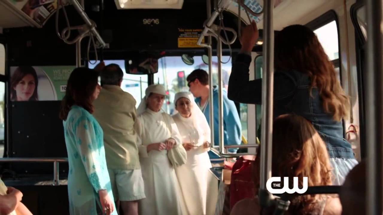 Jane the Virgin - Trailer (CW) - YouTube