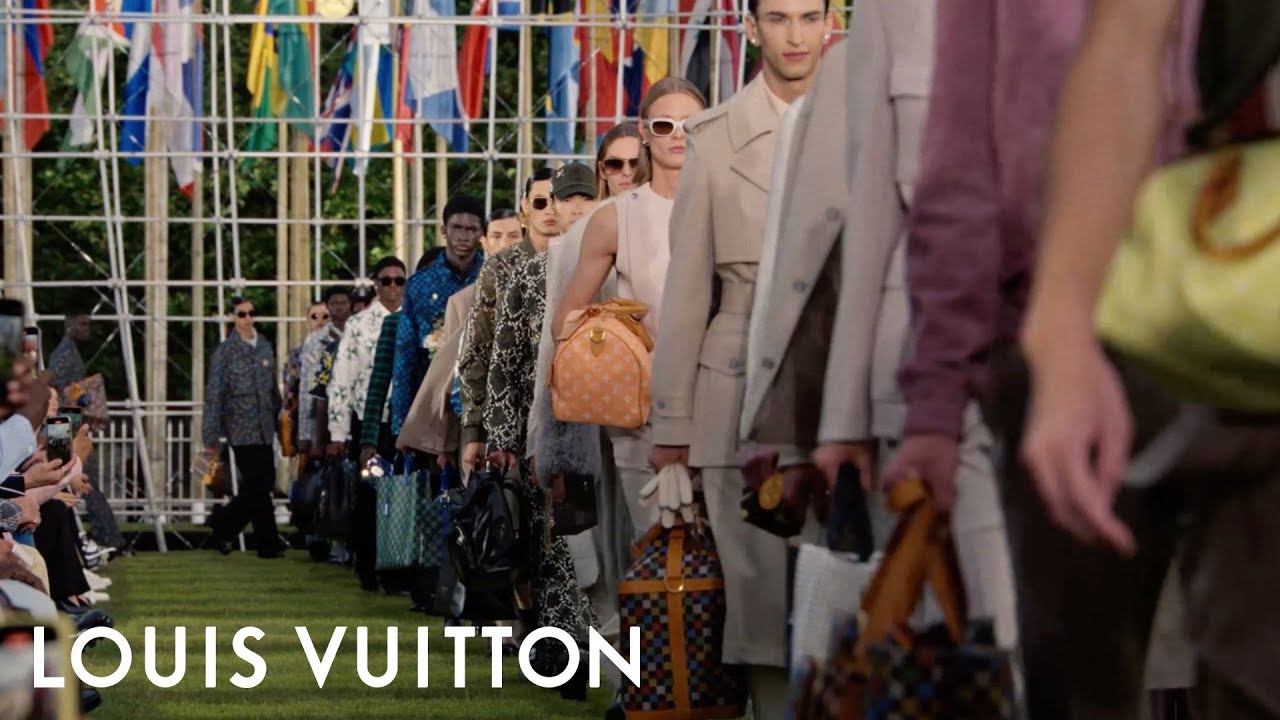 Men's Spring-Summer 2025 ShowÂ | LOUIS VUITTON - YouTube