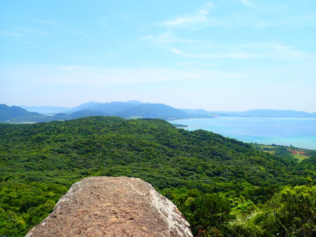 石垣島の観光スポットの屋良部岳