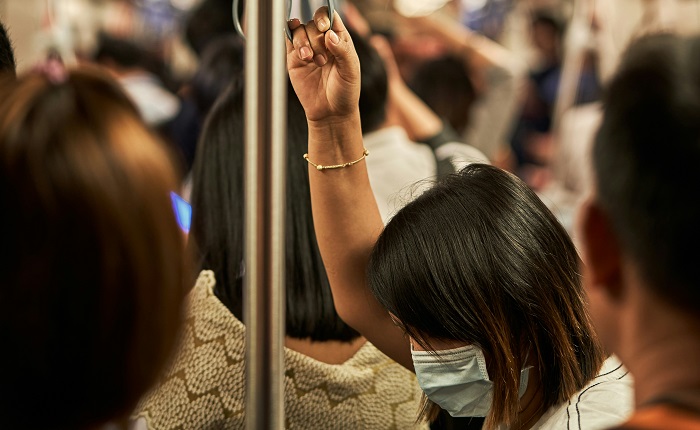 【画像】 台湾の電車、このレベルの卑猥な巨乳美女が普通にいる模様ｗｗｗｗｗ