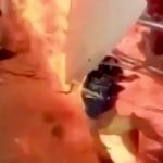 【衝撃映像】停泊中のヨットが大爆発する瞬間を撮影したアクシデント映像。