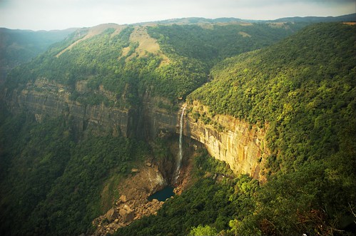 Nohkalikai Falls, Cherrapunjee | by spo0nman