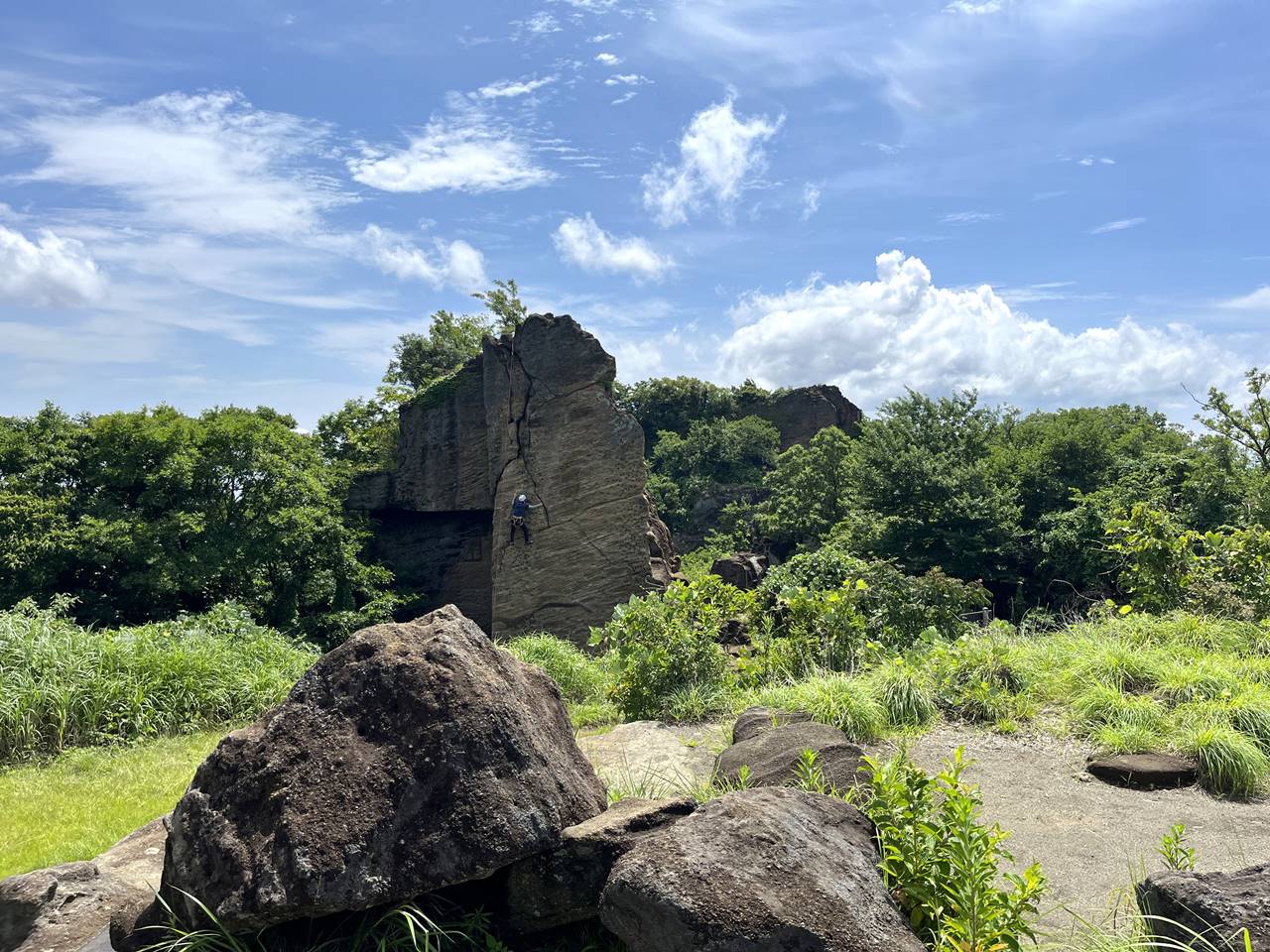 【三浦半島】鷹取山 巨大な岩が点在する不思議な山