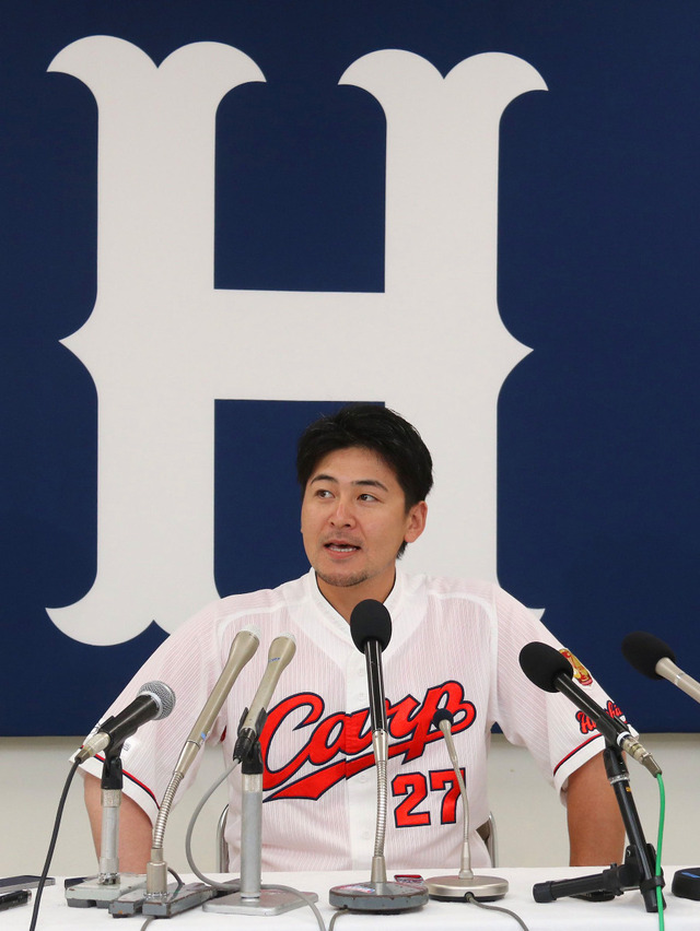 カープ鈴木本部長、FA残留交渉で「コーチ手形を切ったことはない」