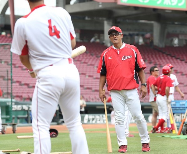 広島カープ打撃コーチ3人制