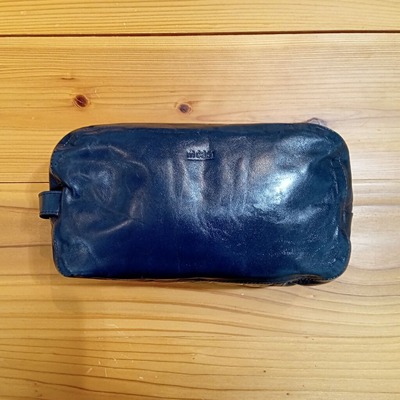 m0851 ANILINE TRAVEL POUCH (2)