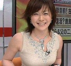 テレ東で朝っぱらから大橋未歩アナの豊満バストを拝める件（画像）