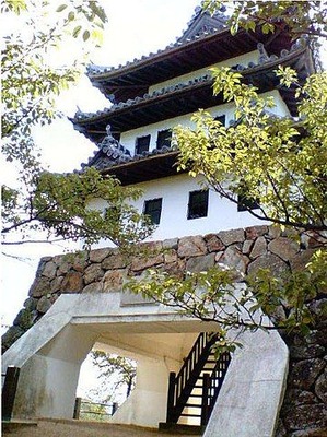 360px-Sumoto_Castle