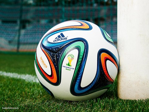 1074342949-1231365-adidas-brazuca-8q8W-1400x1050-MM-100