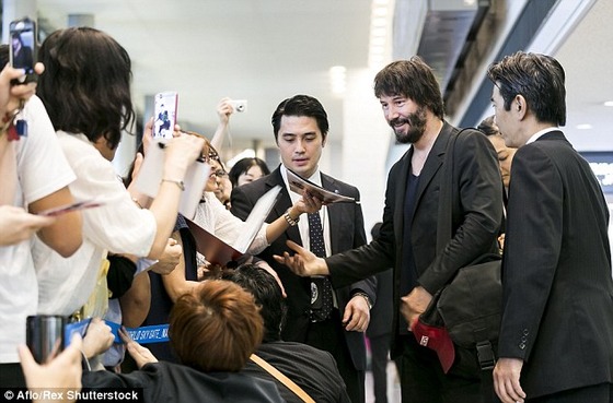 keanu_japan_3