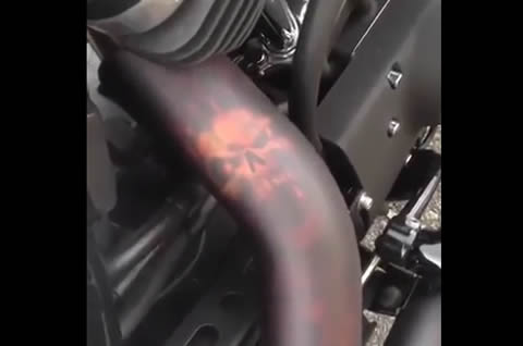 Exhaust skull Hot