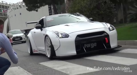 LibertyWalk_Nissan_GT-R_R35_monaco