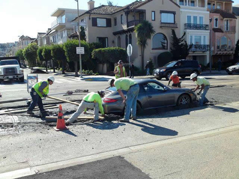 porsche_in_asphalt