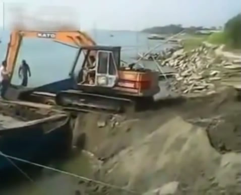 Excavator loading FAIL