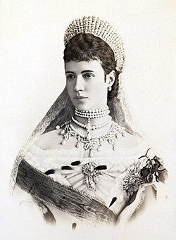 250px-Empress_Marie_Feodorovna_of_Russia_1885