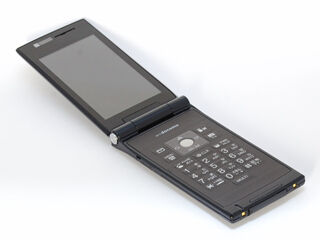 japanese_mobile_phone_l_01