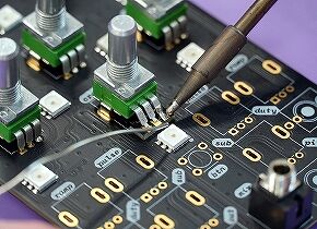 soldering-7897827_1280