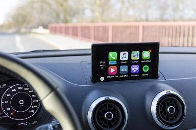 apple-carplay-2095800_1280