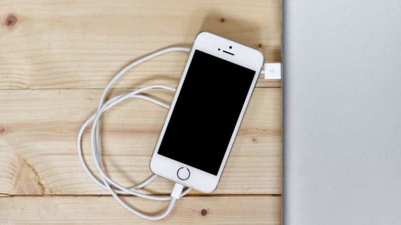 Apple sued for allegedly forcing users to buy new iPhone chargers