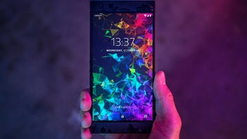 Razer Phone 2 gets a cool discount for a limited time, deal includes free gift!