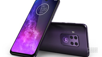 Motorola One Zoom is official: four cameras, 10x hybrid zoom, on sale today