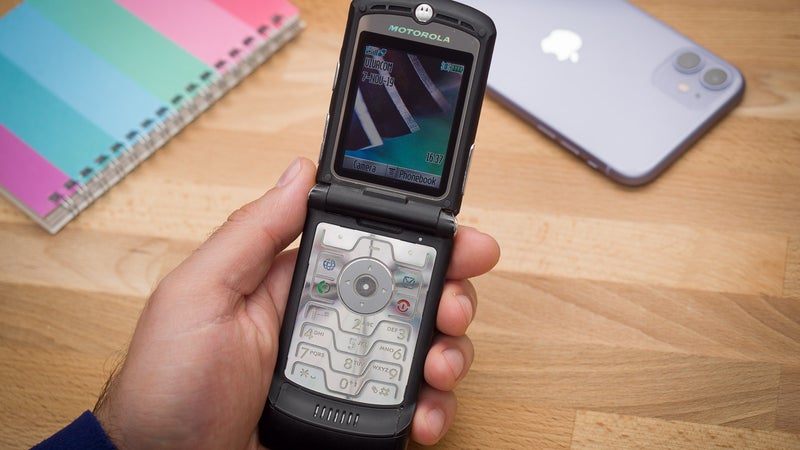 Here's why the Motorola RAZR V3 was once the coolest phone in the world