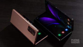 Samsung Galaxy Z Fold 2 vs Galaxy Note 20 Ultra: The classic vs the cosmic