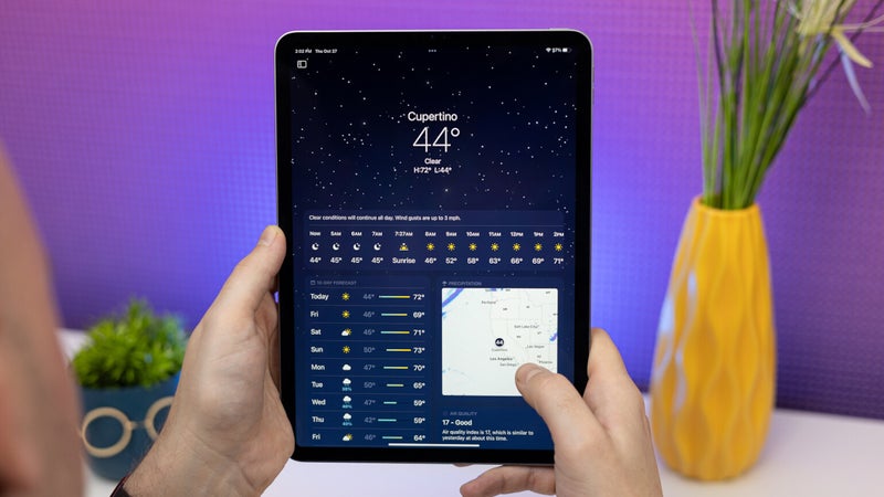 LG and Samsung reportedly ink deals to supply OLED panels for 2024 iPad Pro