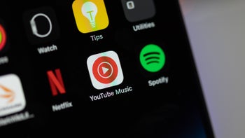 YouTube Music rolls out new AI playlist art generator feature