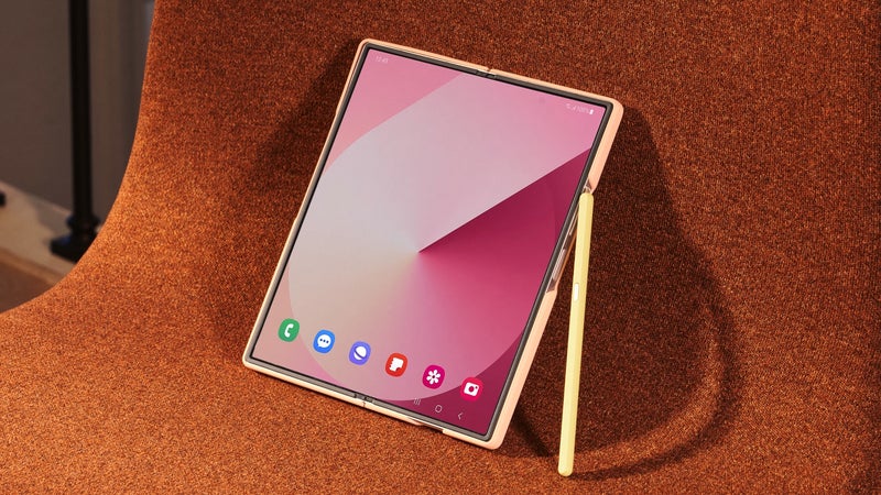 Samsung introduces narrow view in One UI 6.1.1 for better app experience on Galaxy Z Fold phones