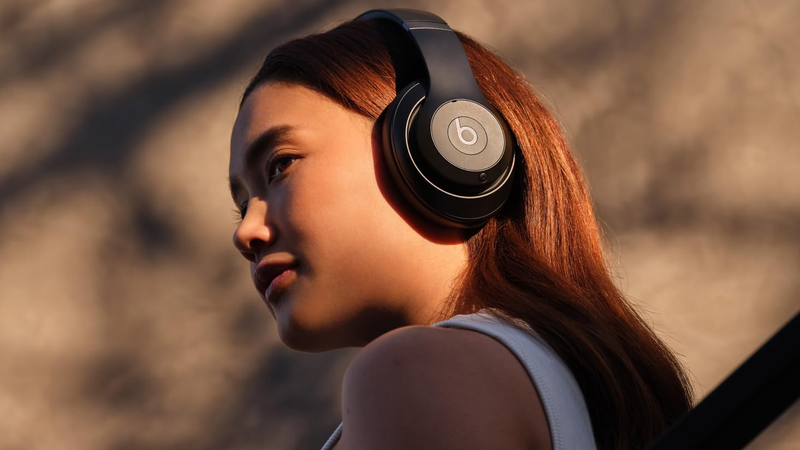 Amazon slashes the price of the flagship Beats Studio Pro, letting you enjoy your songs in style