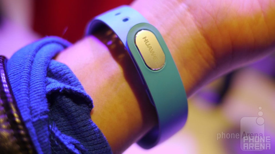 Huawei TalkBand B1 hands-on: a cool 2-in-1 wearable fitness tracker and Bluetooth headset