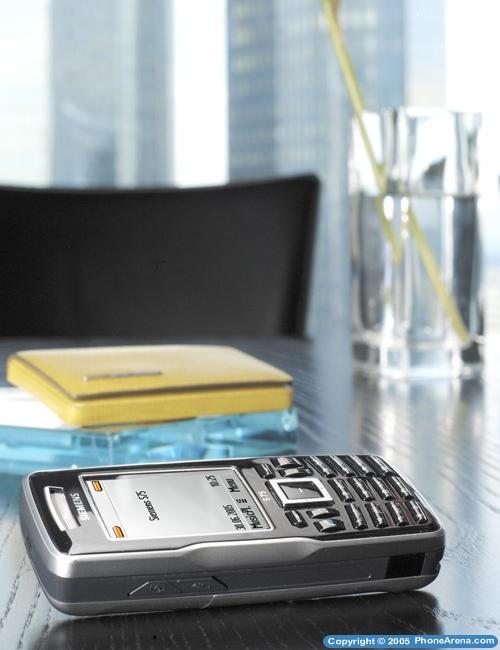 Two new High-end Siemens phones announces - S75 and SL75