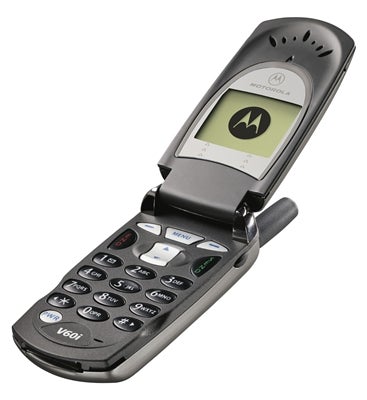PhoneArena&#039;s Retro-Rewind: Motorola v60