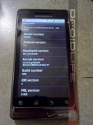 Motorola DROID 2 to launch with Froyo out of the box on August 12th?