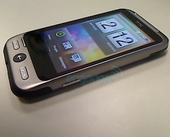 Pictures of an AT&amp;T-bound HTC F8181 with the Brew mobile platform surface