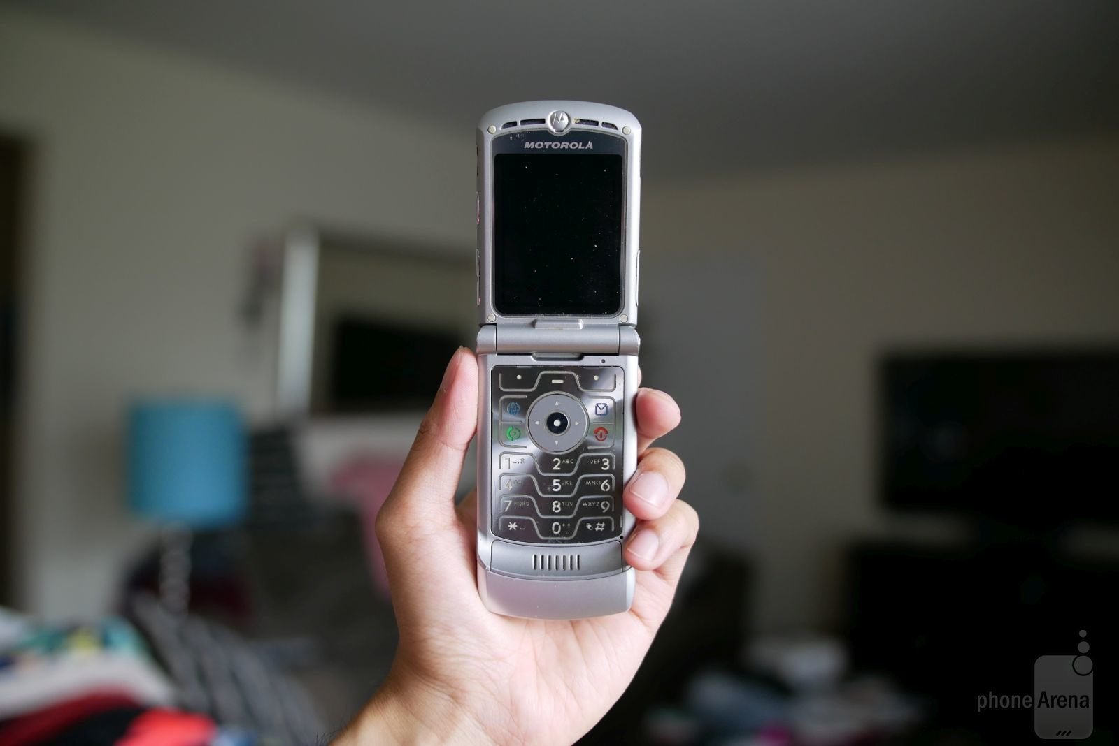 The Motorola RAZR is arguably the most iconic flip phone of all-time, redefining the look and style of the form-factor when it was released in 2004. - These were the classic flip phones that everyone used (and we miss them)