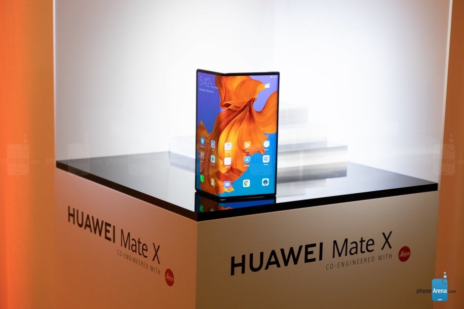 Is the Huawei Mate X DOA? No one can say for sure, and that&#039;s certainly good news for Samsung - Samsung needs more time to &#039;stabilize&#039; the Galaxy Fold, making a June release unlikely