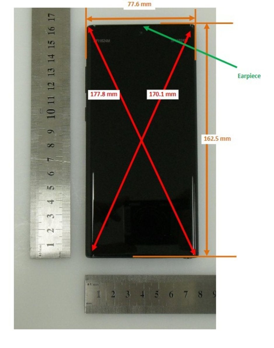 Live Galaxy Note 10+ photos show no headphone jack, corroborate dimensions