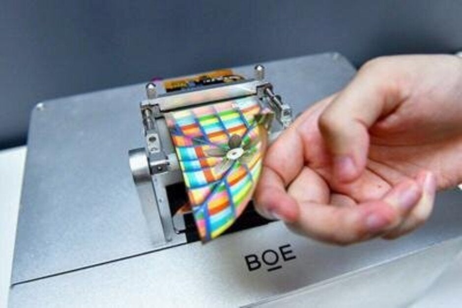 BOE&#039;s flexible OLED panel has reportedly been approved by Apple for use on the 2020 iPhone - Apple will reportedly start to phase out Samsung as a supplier of this major iPhone part