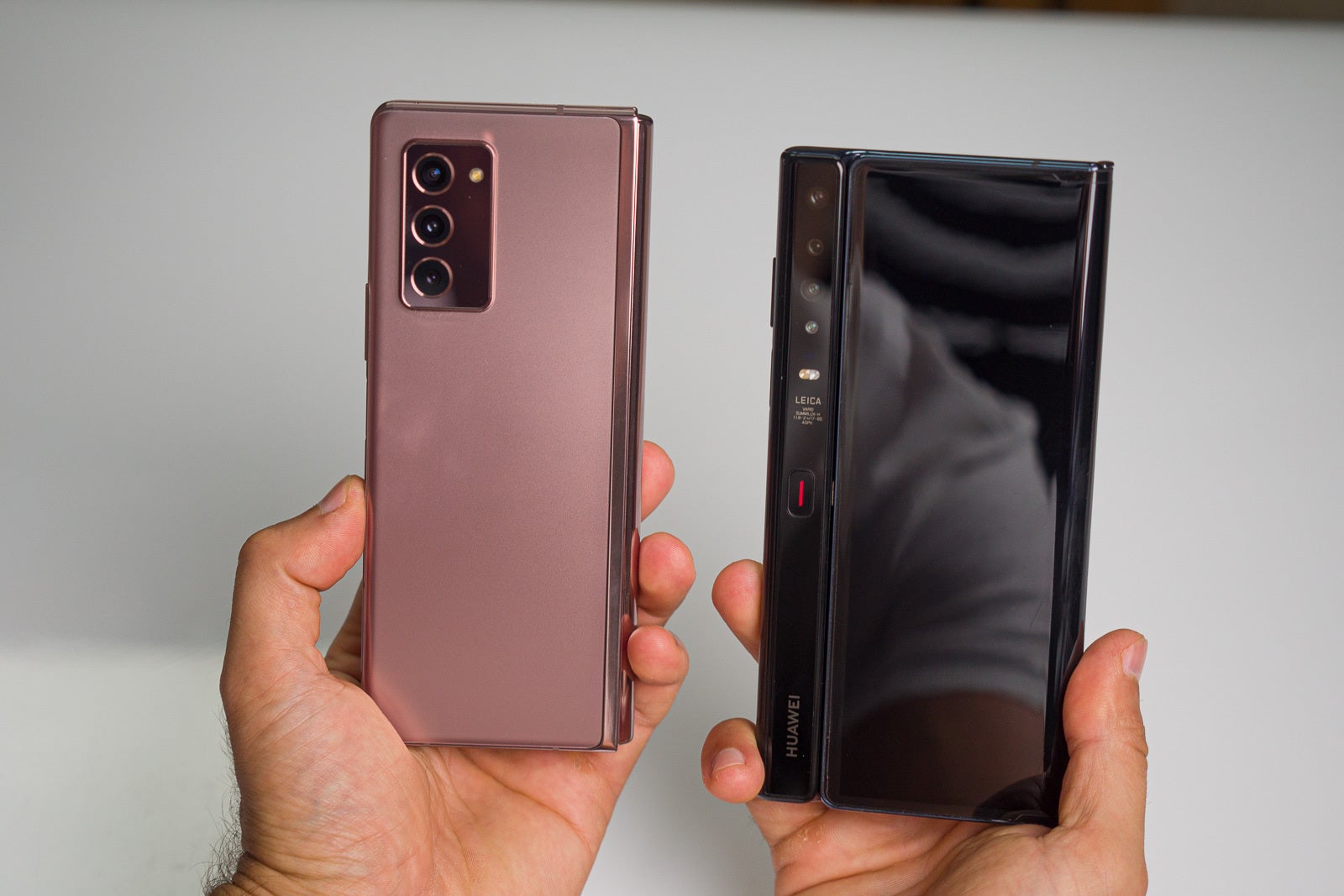 Samsung Galaxy Z Fold 2 vs Huawei Mate Xs - Samsung Galaxy Z Fold 2 vs Huawei Mate Xs: Which is the superior 5G foldable phone?