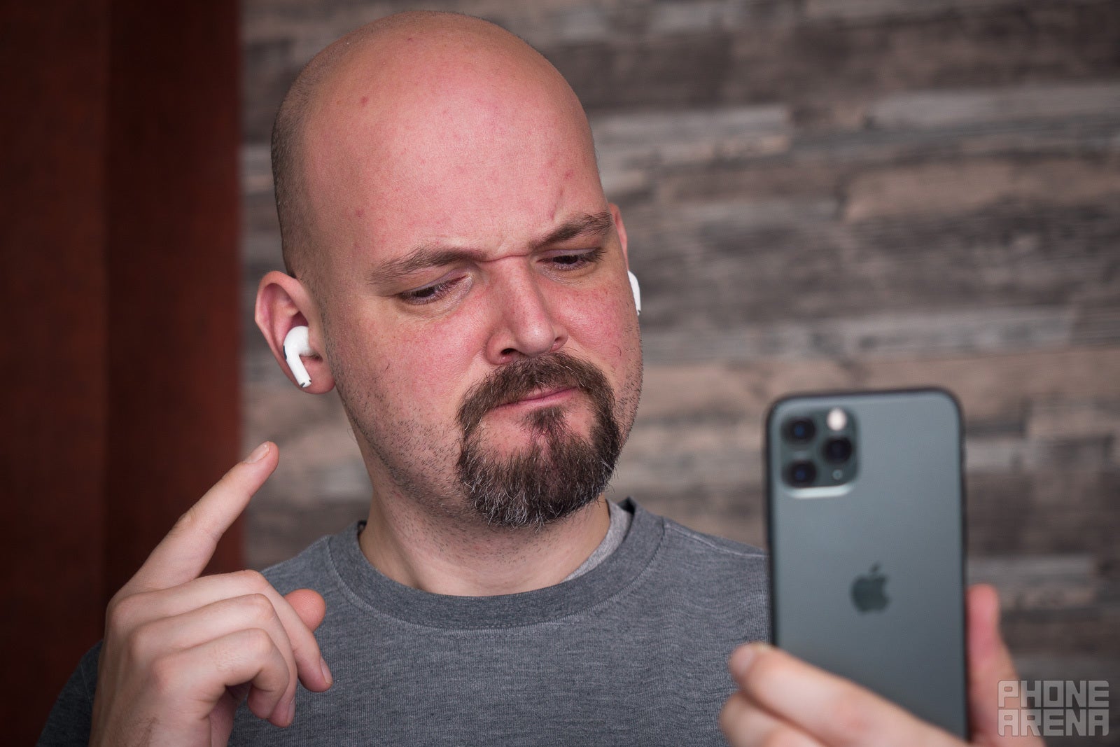 How to Spot Fake AirPods Pro: a complete guide