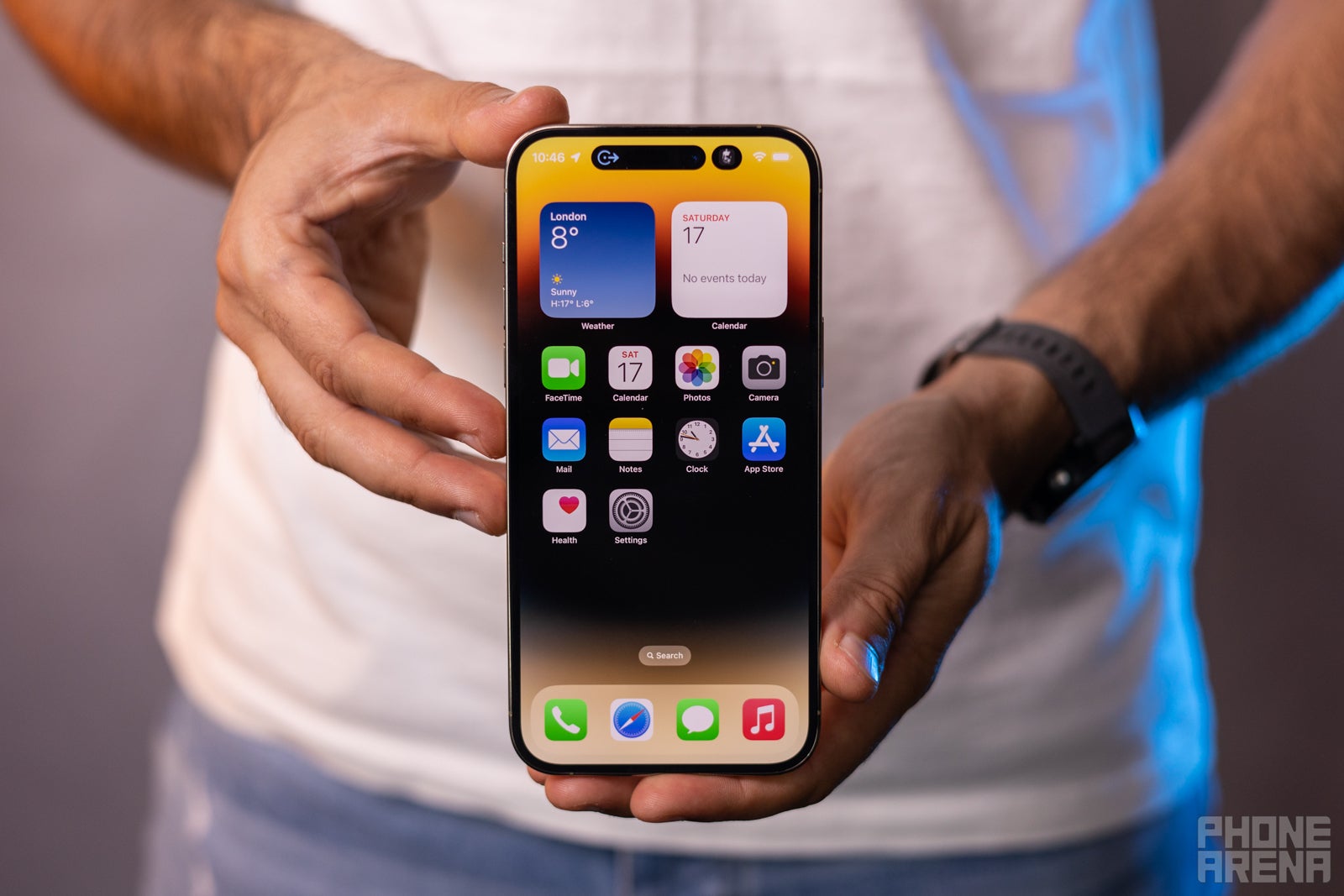 The Dynamic Island of an iPhone 14 Pro Max - iPhone 14 and 15: Apple is finally conforming with the competition (against its will), and I&#039;m all for it