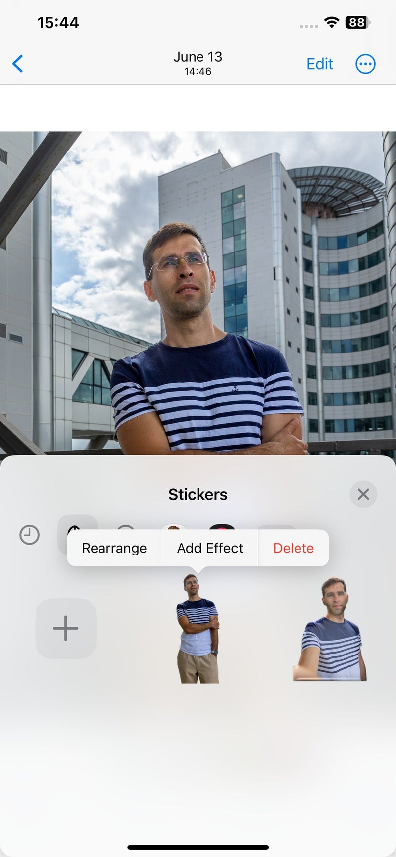 Sticker appears in gallery