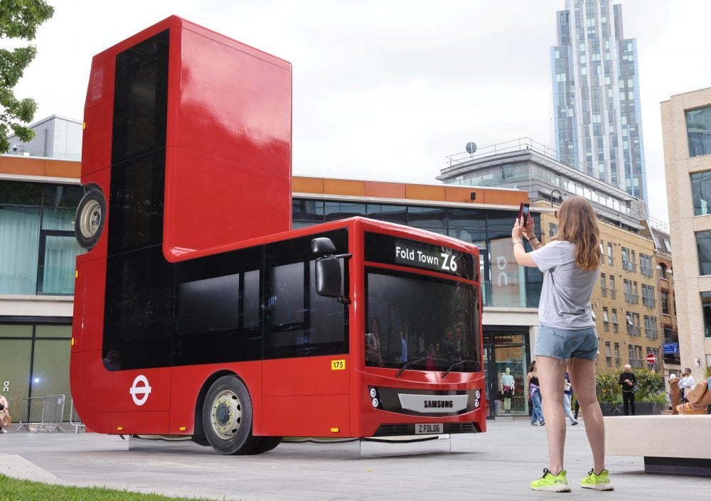 Image credit – Samsung - The Galaxy Z Fold mania got a 40-foot London bus folded at 90-degree angle