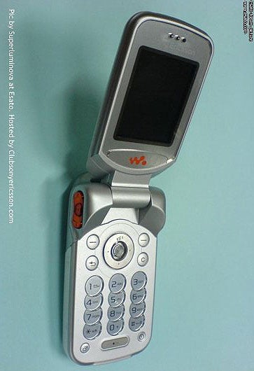 Two Sony Ericsson walkman phones - W530 and K800  rumored on the net