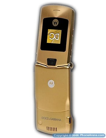 Dolce &amp; Gabbana and Motorola&#039;s new V3i Gold